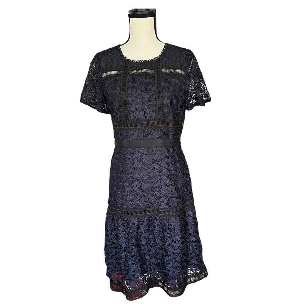 Ann Taylor Lace Overlay Navy Blue and Black short sleeve dress. Size 2T